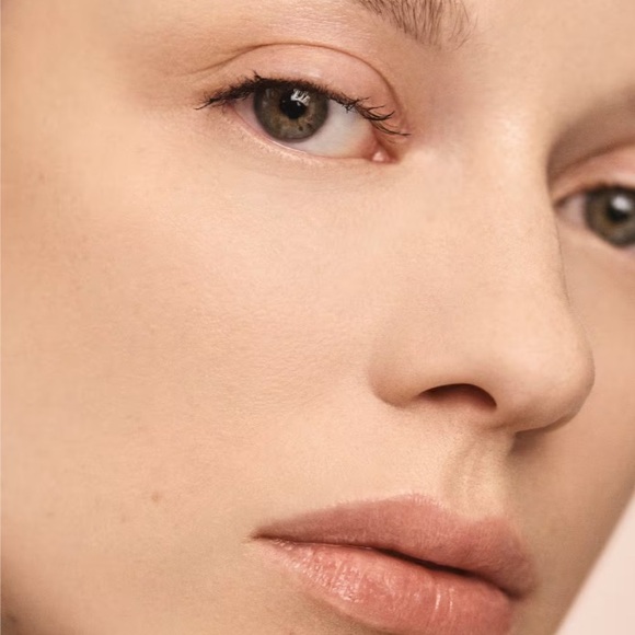 Fenty Beauty Bright Fix Eye Brightener Concealer - Picture 12 of 13